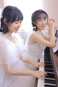 欧美成人AA久久狼窝五月丁香